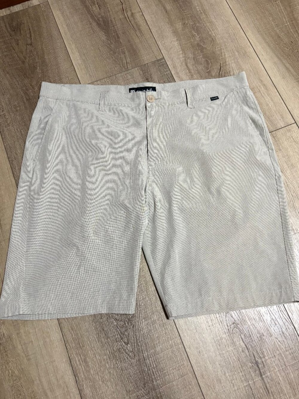 Travis Mathew Golf Shorts Size 40